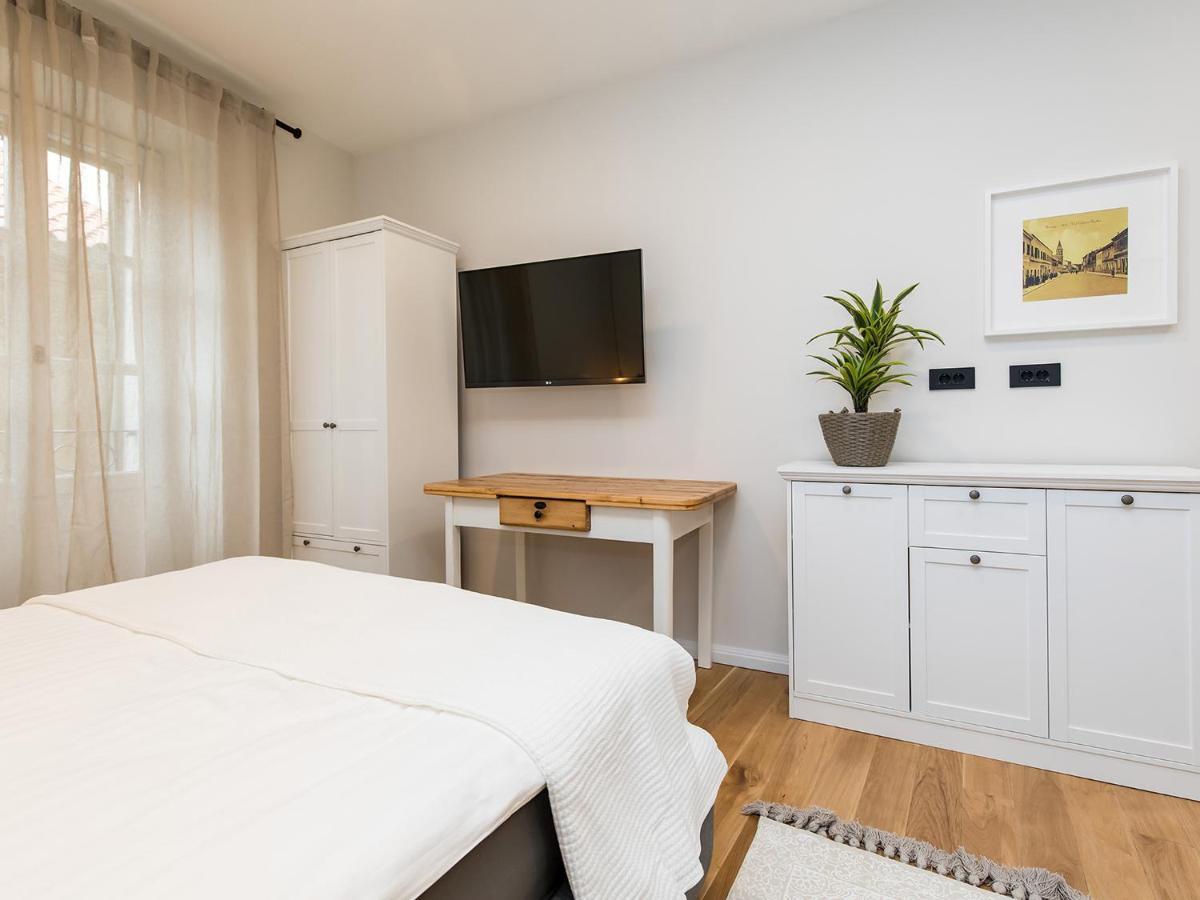 Apartment Newpremium Sinjorina, Historical Centre *
