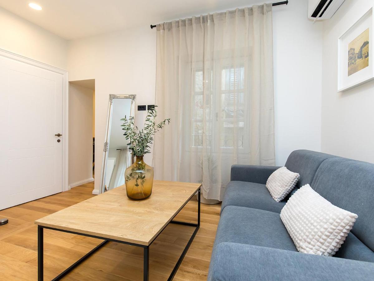 Apartment Newpremium Sinjorina, Historical Centre *